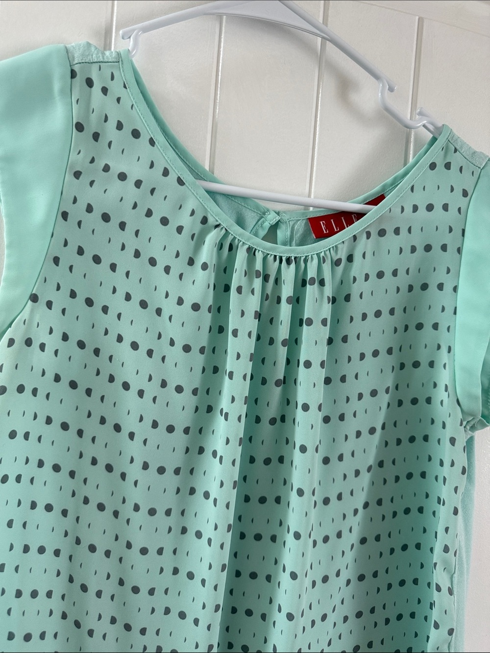 Cap sleeve blouse - Picture 2 of 3